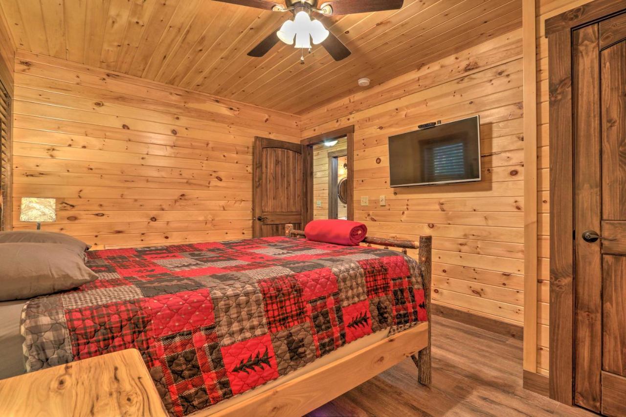 Serenity Now With Fire Pit And Game Room!